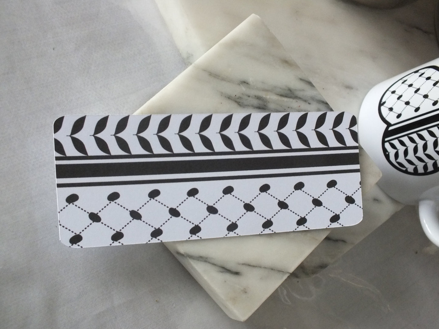 Palestine Embroidery Pattern Bookmark – Flag & Keffiyeh Pattern – Cultural Reading Gift for Supporters and Activist - Solidarity with Gaza