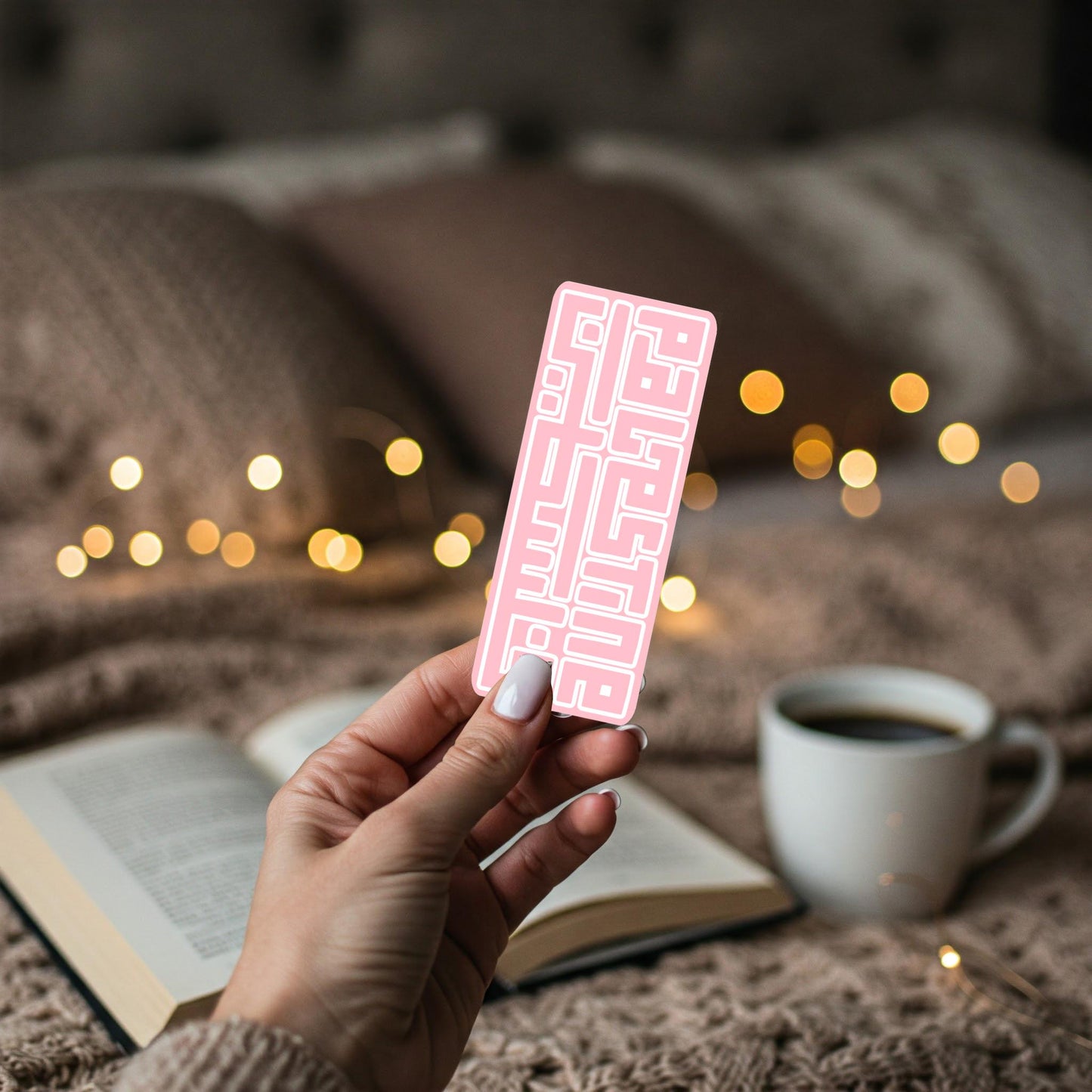 Laminated Pink Bookmark for Palestine - Minimalist Keffiyeh Bookmark – Cultural Symbol of Palestine – Handmade Reading Accessory