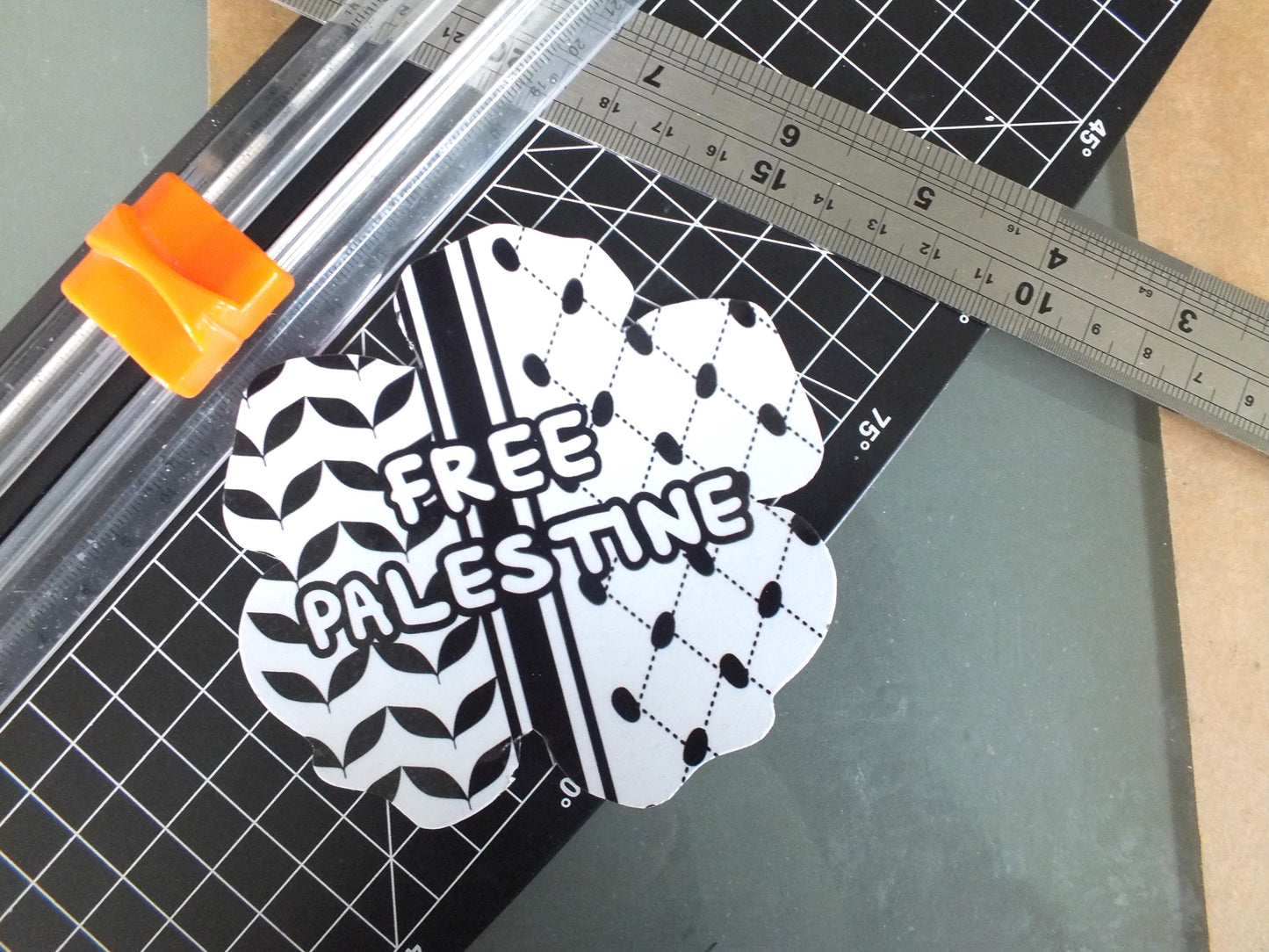Palestine Keffiyeh Bumper Decal - Gaza Resistance Pattern for Laptop, Car Bumper, Journal – Waterproof Political Protest Art