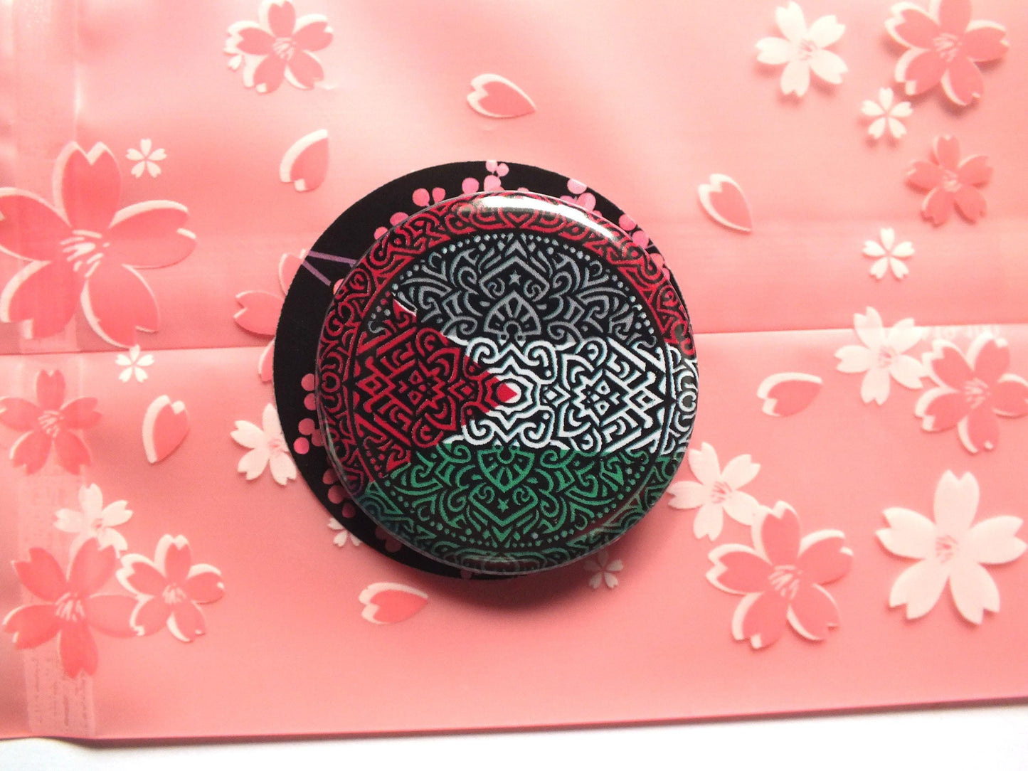Free Palestine Pin - Proceeds Donated to Palestinian Charity - Jacket or Gift Accessory for Pro Palestinian Activist and Supporter
