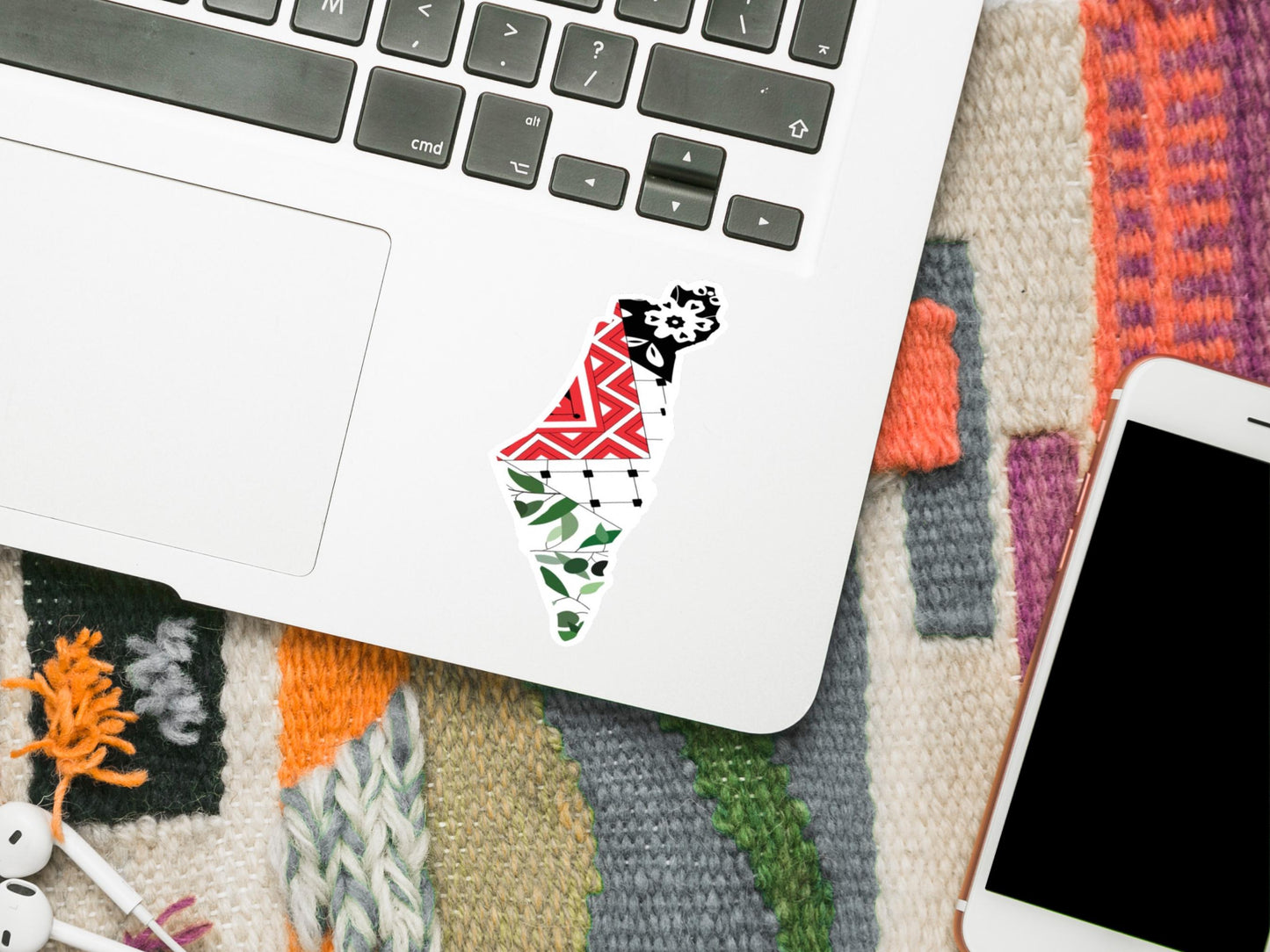 Pro Palestine Keffiyeh Decal – Cultural Symbol for Phone Case, Water Bottle, iPad, Skateboard, Car Window – Glossy Map of Palestine Sticker