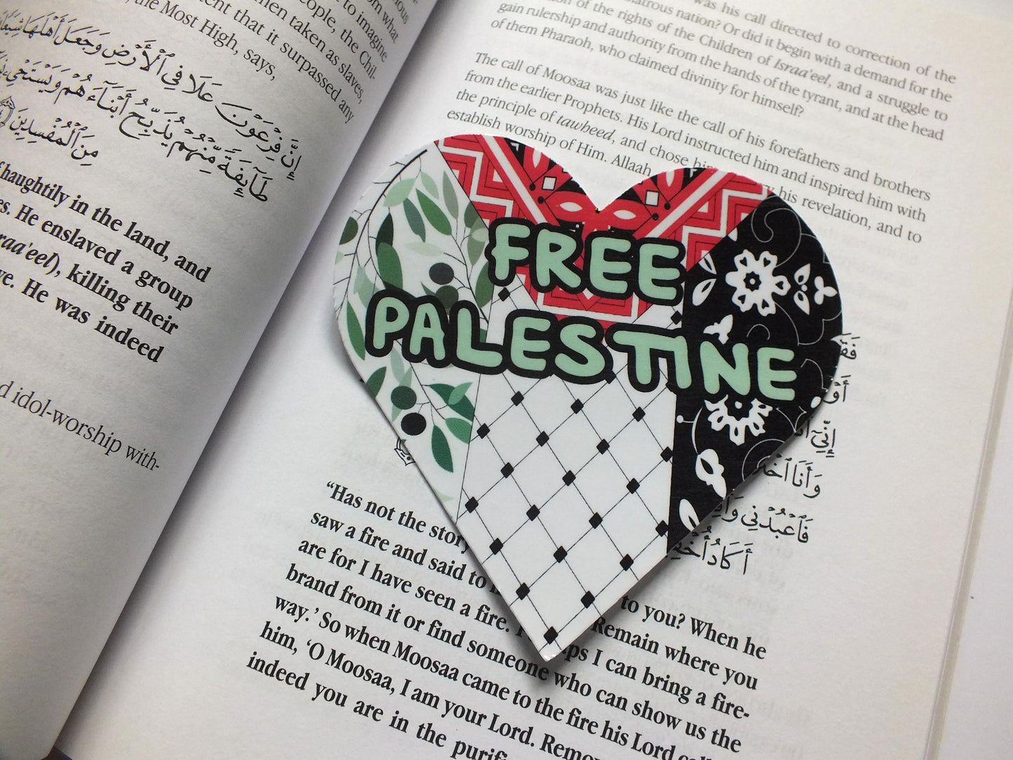 Free Palestine Vinyl Bumper Decal - Solidarity Decal for Car Windscreen, Laptop, Water Bottle - Palestine Flag Love Heart Sticker