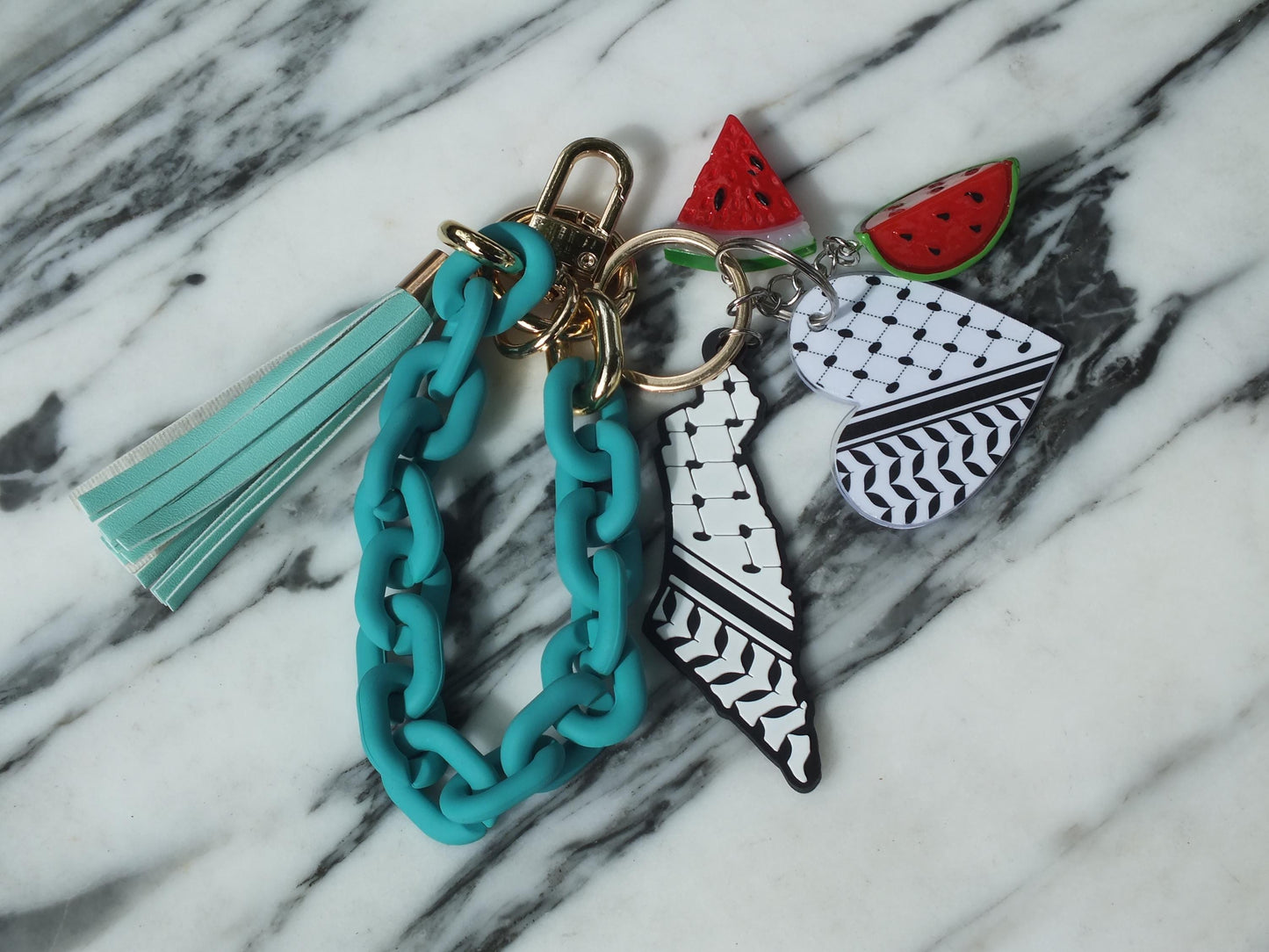 Free Palestine Keychain – Keffiyeh Heart with Watermelon Charm – Resistance Art Accessory - Cultural Activist Gift in Solidarity with Gaza