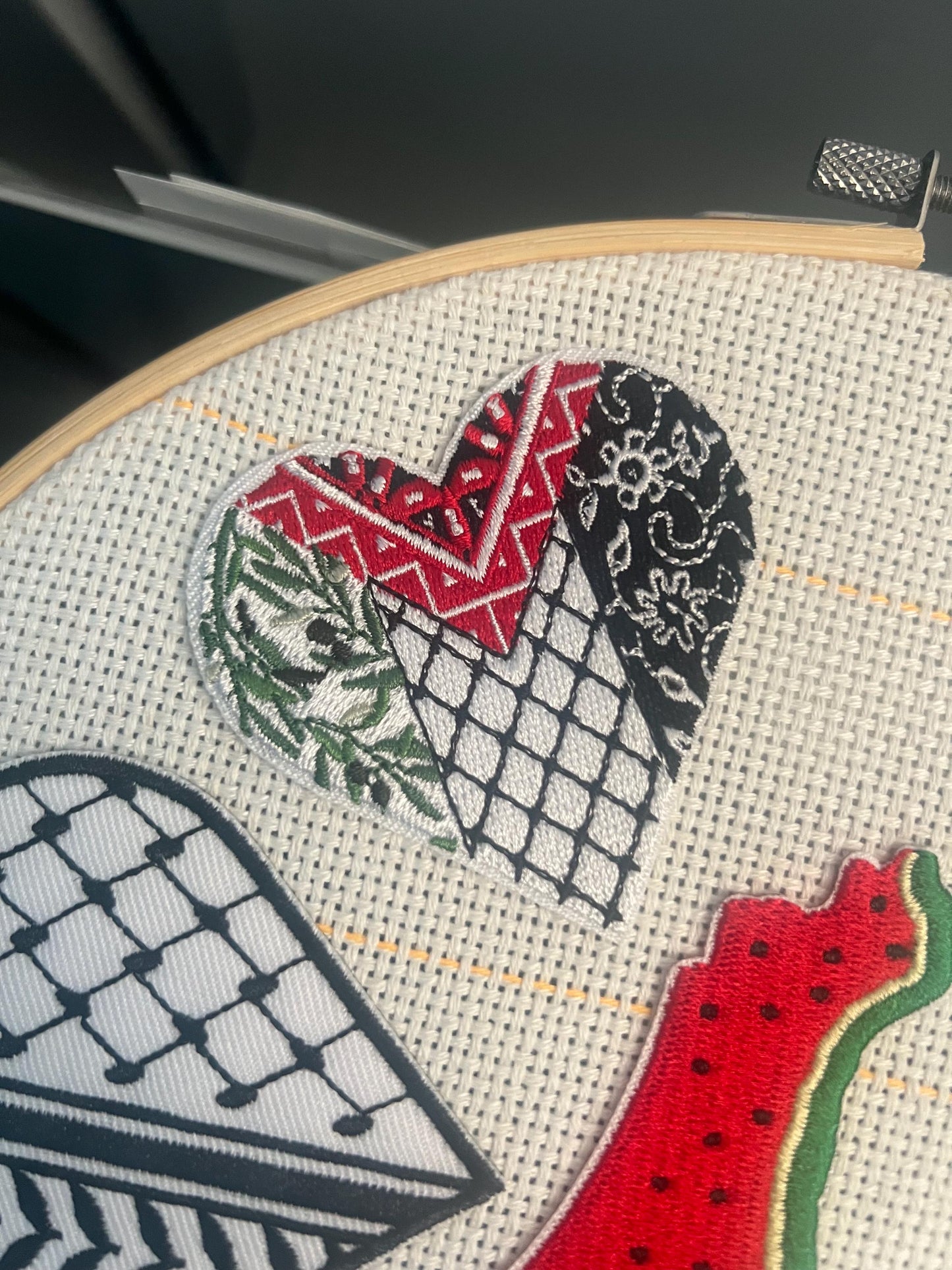Palestinian Patch Embroidery Hoop – 23cm Wall Art with Resistance Symbols, Keffiyeh Pattern & Cultural Motifs, Handmade Home Decor Gift