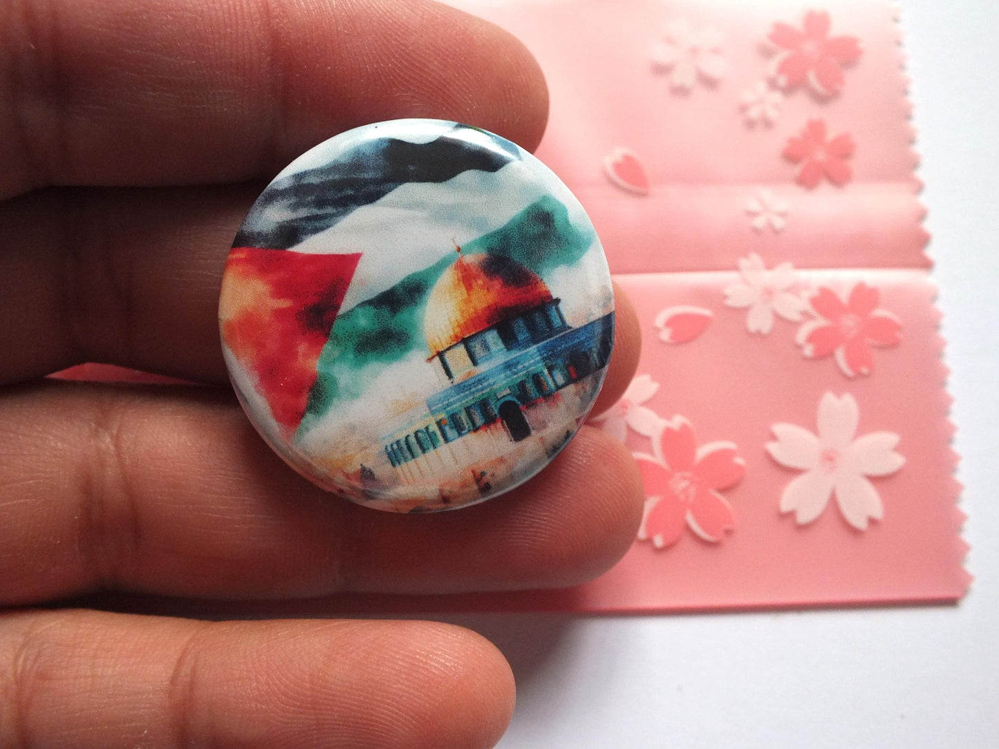 Free Palestine Pin - Proceeds Donated to Palestinian Charity - Jacket or Gift Accessory for Pro Palestinian Activist and Supporter