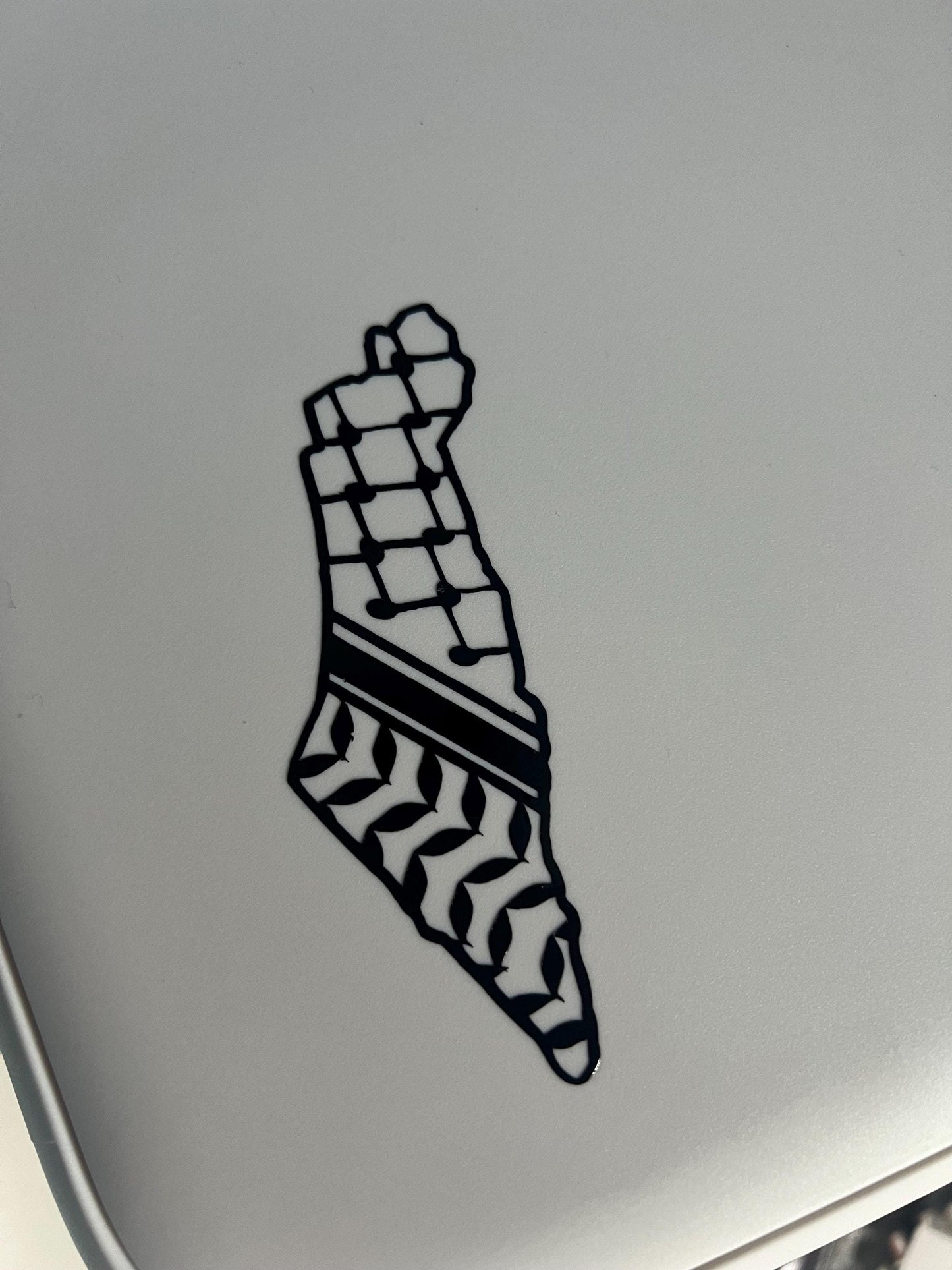 Map of Palestine Vinyl Keffiyeh Decal - Minimalist Palestinian Decal for Car Bumper, Truck, Motorbike, Water Bottle – Solidarity Art