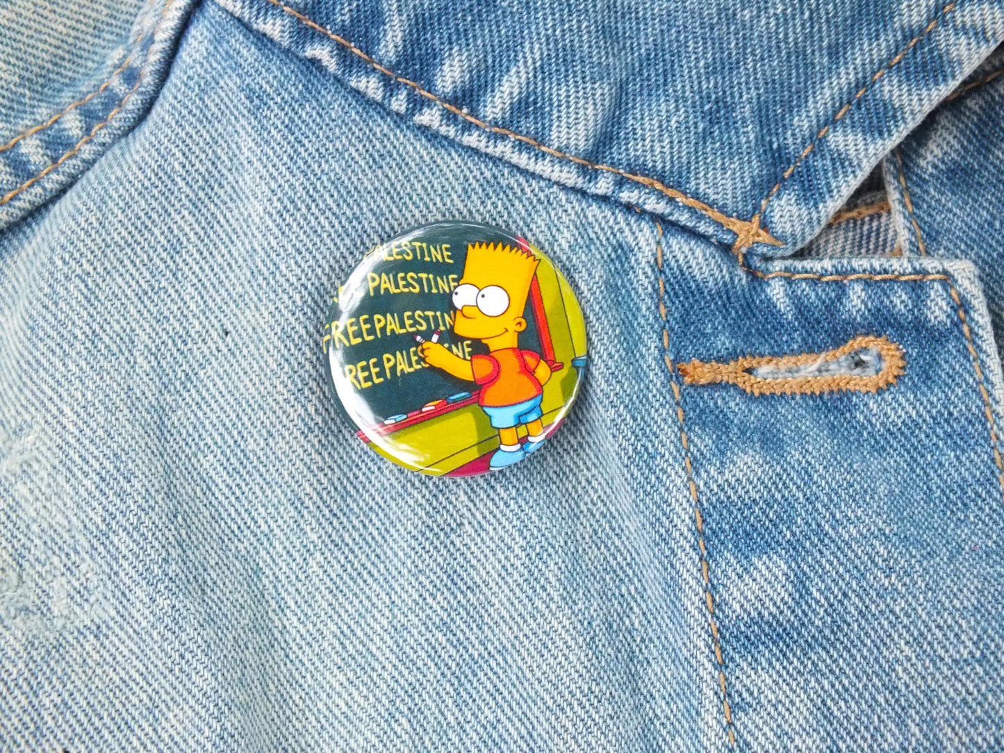 Round Metal Pin for Palestine – Badge with Keffiyeh Print - Protest & Pride Design for Palestinian Activist in Solidarity with Gaza