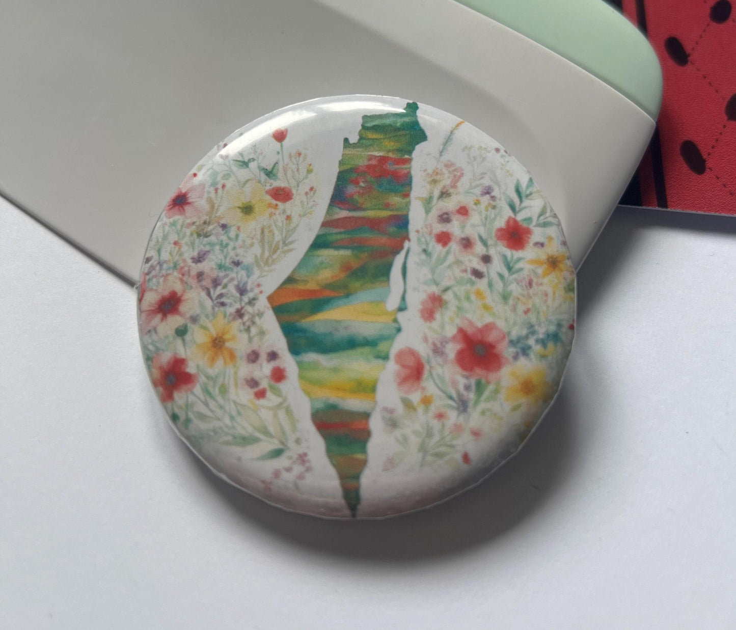 Bold Palestine Badge – Round Pin with Keffiyeh Pattern & Watermelon Illustration – Cultural Statement - Perfect Activist Gift
