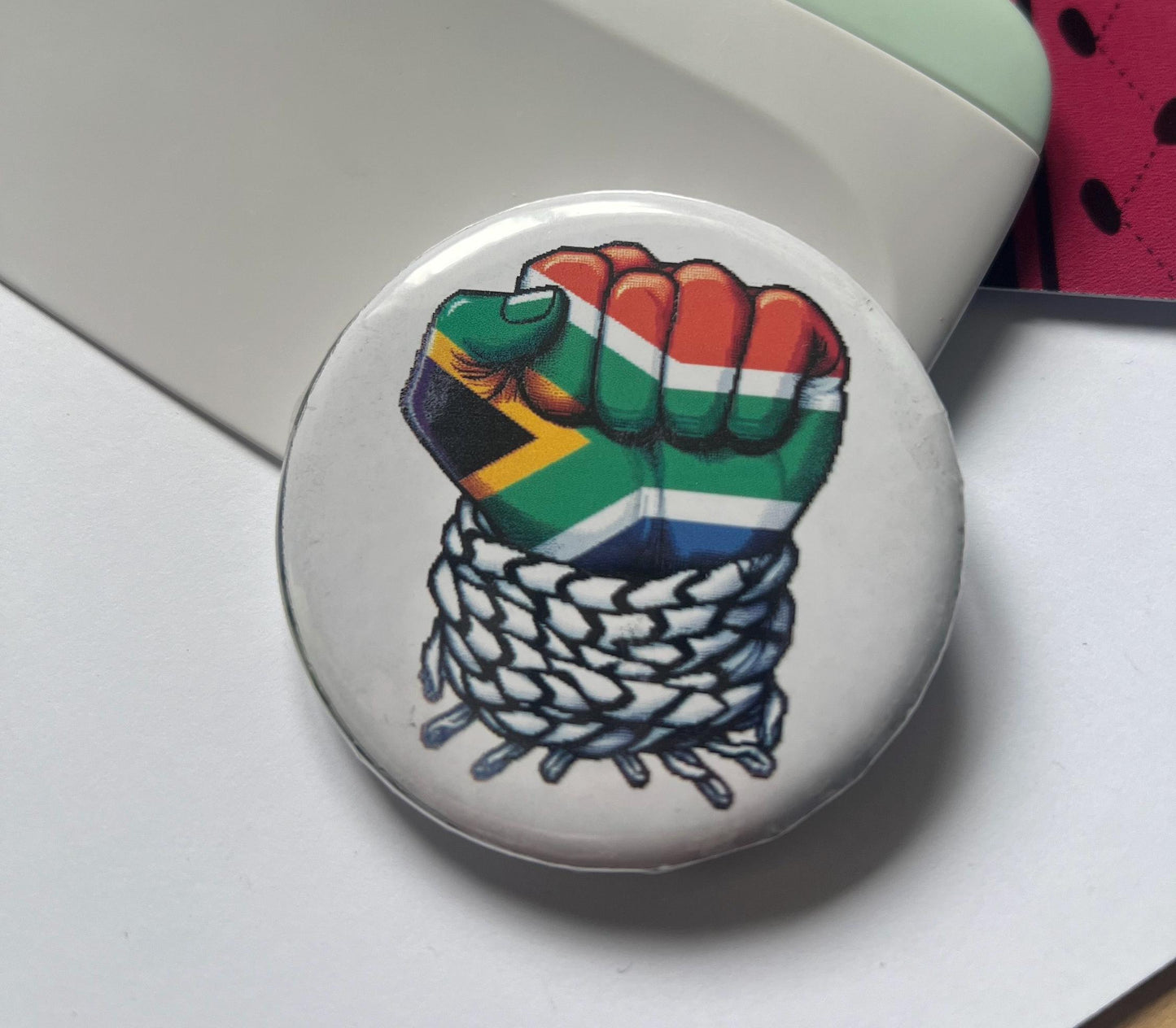Palestine Flag Pin - % Proceeds Donated to Palestinian Charity - Show Your Solidarity and Support with these Pro Palestine Pins