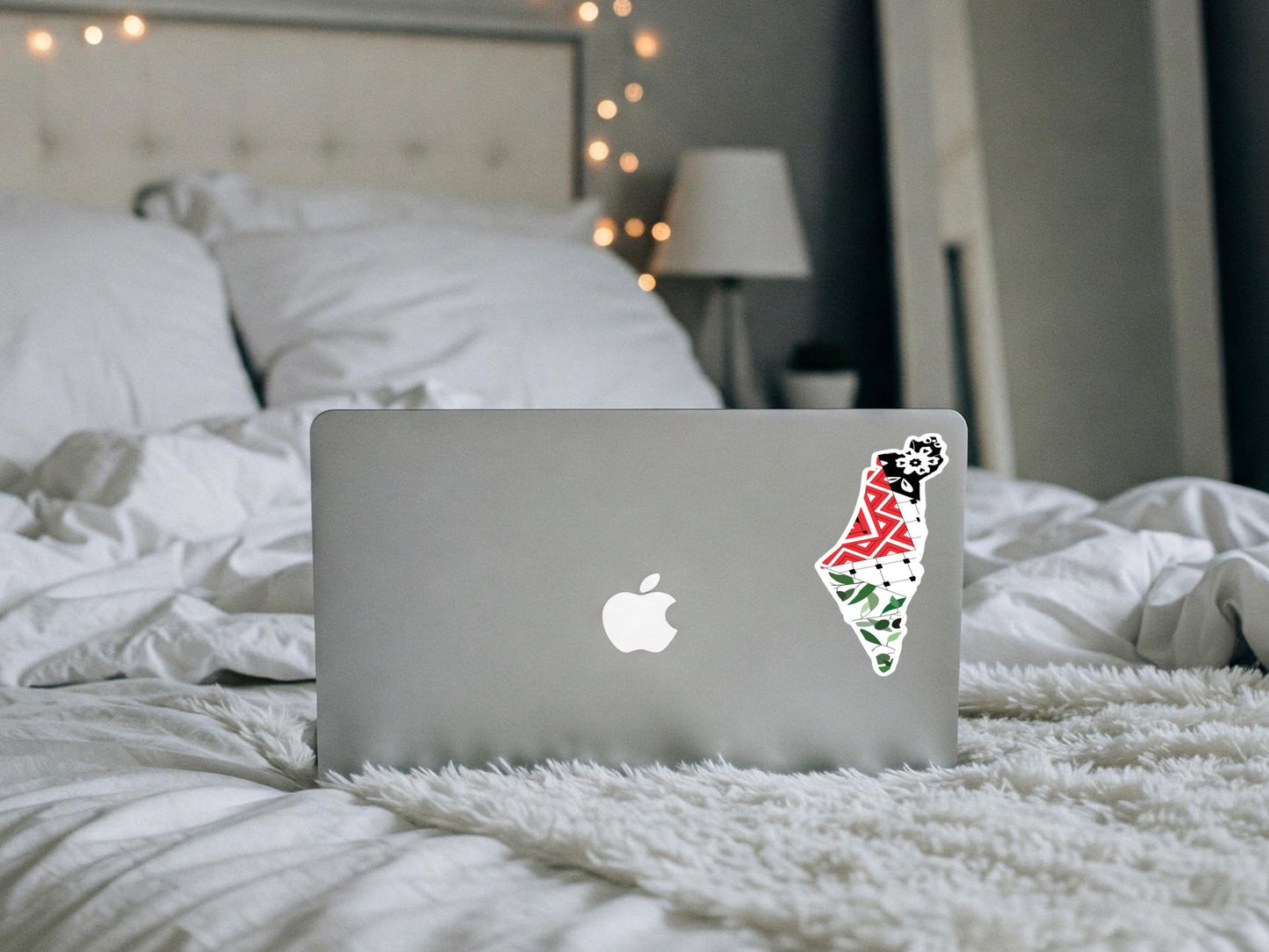Pro Palestine Keffiyeh Decal – Cultural Symbol for Phone Case, Water Bottle, iPad, Skateboard, Car Window – Glossy Map of Palestine Sticker