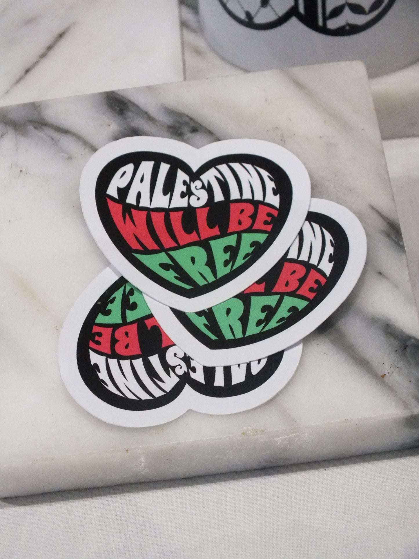Free Palestine Sticker – Palestinian Flag Vinyl Decal for Journal, Car Window, Water Bottle, Laptop – Glossy Die Cut Love Heart Sticker