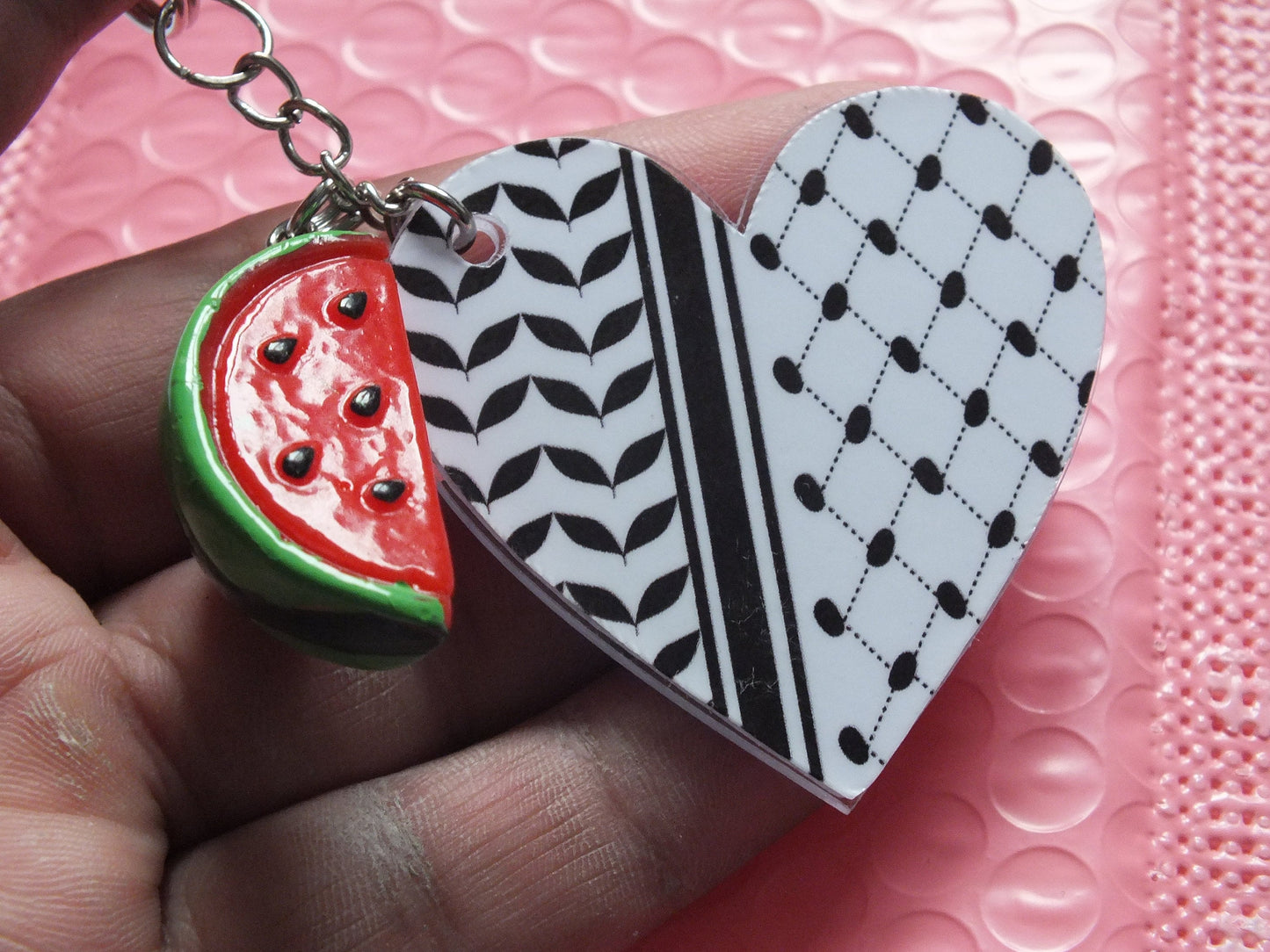 Palestine Watermelon Keychain Palestinian Symbol Love Heart Keffiyeh Symbol Keyring Pro Palestine Gifts That Support Palestine Activist
