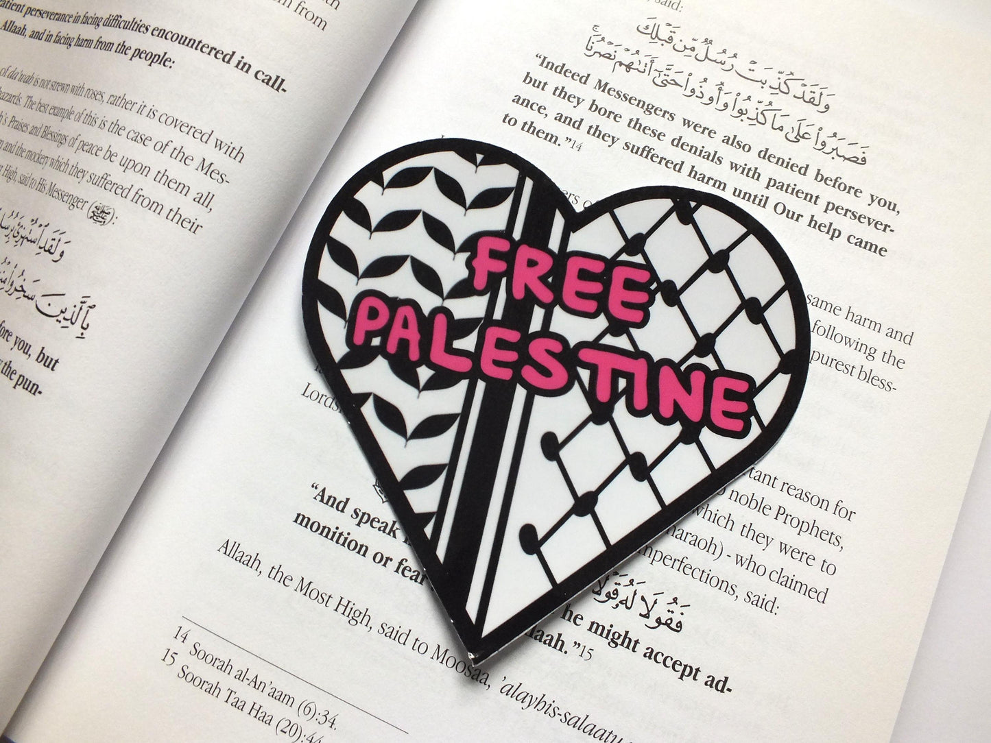 Free Palestine Love Heart Vinyl Decal - Black & White Glossy Vinyl Decal for Journal, Water Bottle, Phone – Gaza Solidarity Sticker