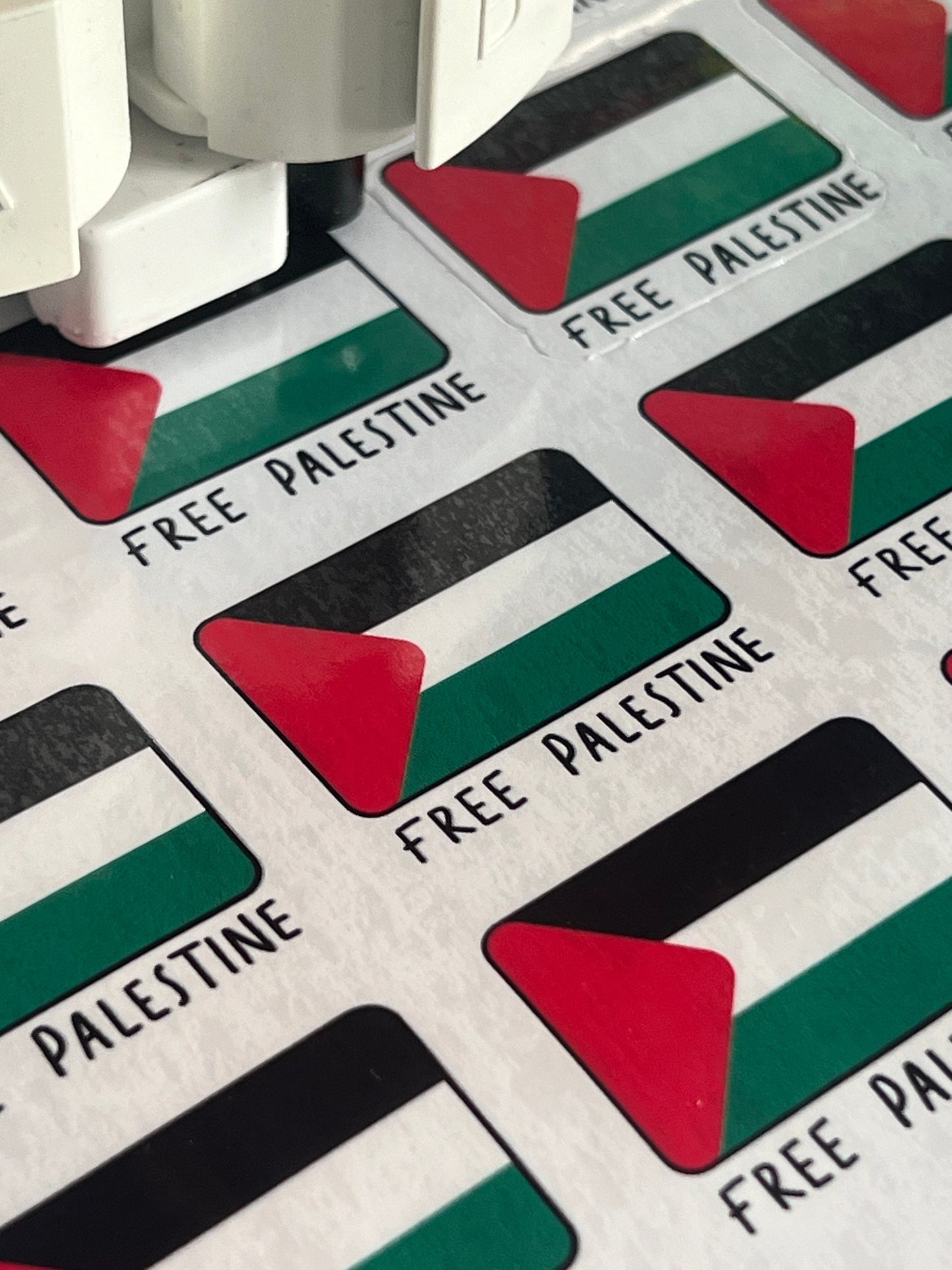 Glossy Flag of Palestine Vinyl Sticker for Pro Palestinian Activist - Minimalist Palestinian Flag Decal for Laptop, Water Bottle, Car Bumper
