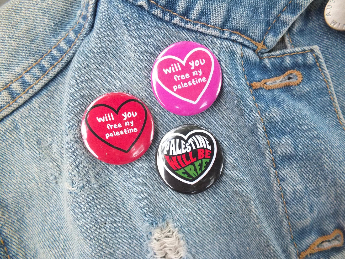 Free Palestine Heart Badge – Ceasefire Now Round Pin – Activist Gift or Statement Accessory - Pro Palestinian Button Badge for Gaza