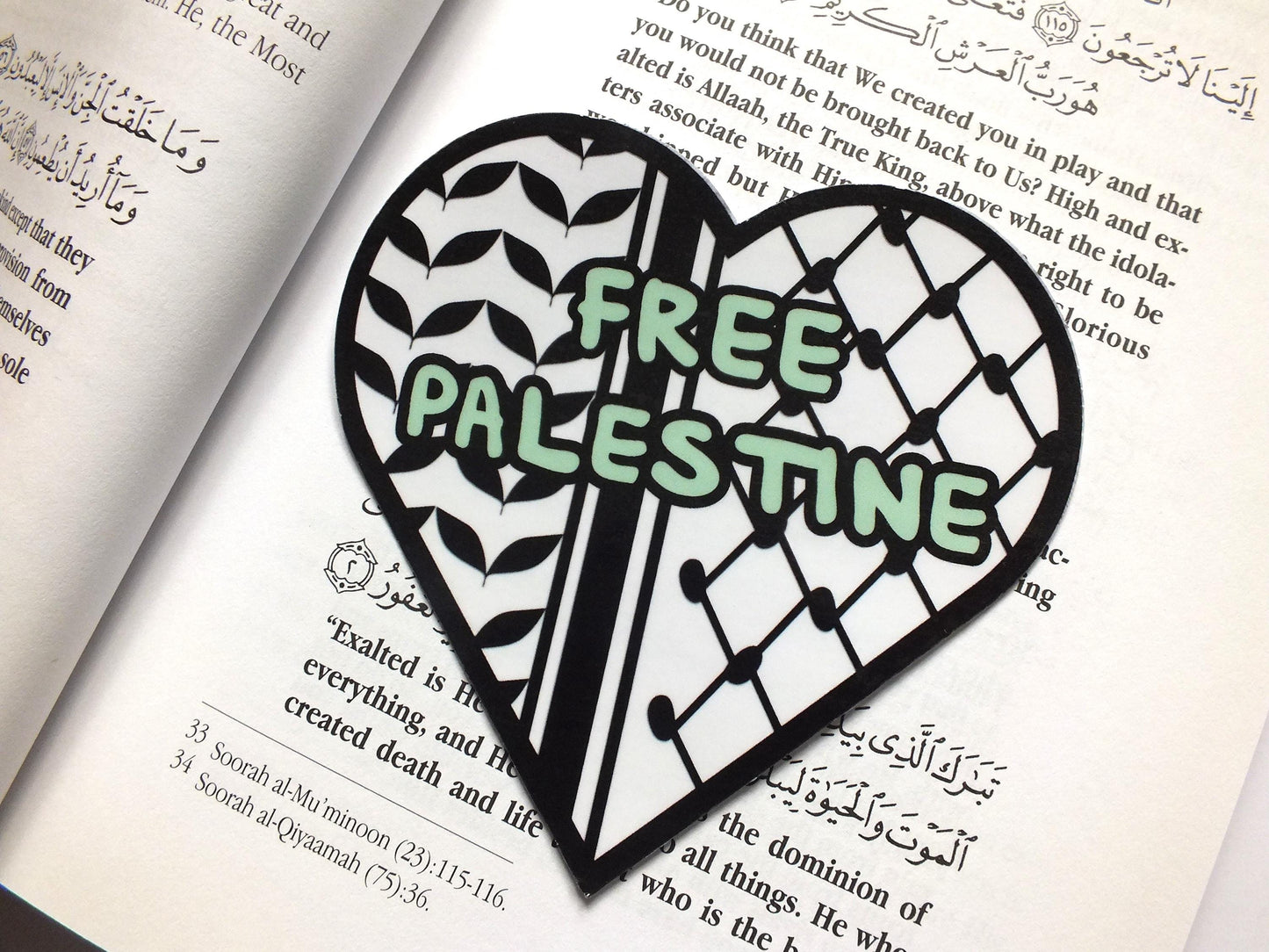 Symbolic Keffiyeh Sticker – Minimalist Free Palestine Vinyl Art for Car Bumper, Laptop, Water Bottle – Durable Glossy Vinyl Decal