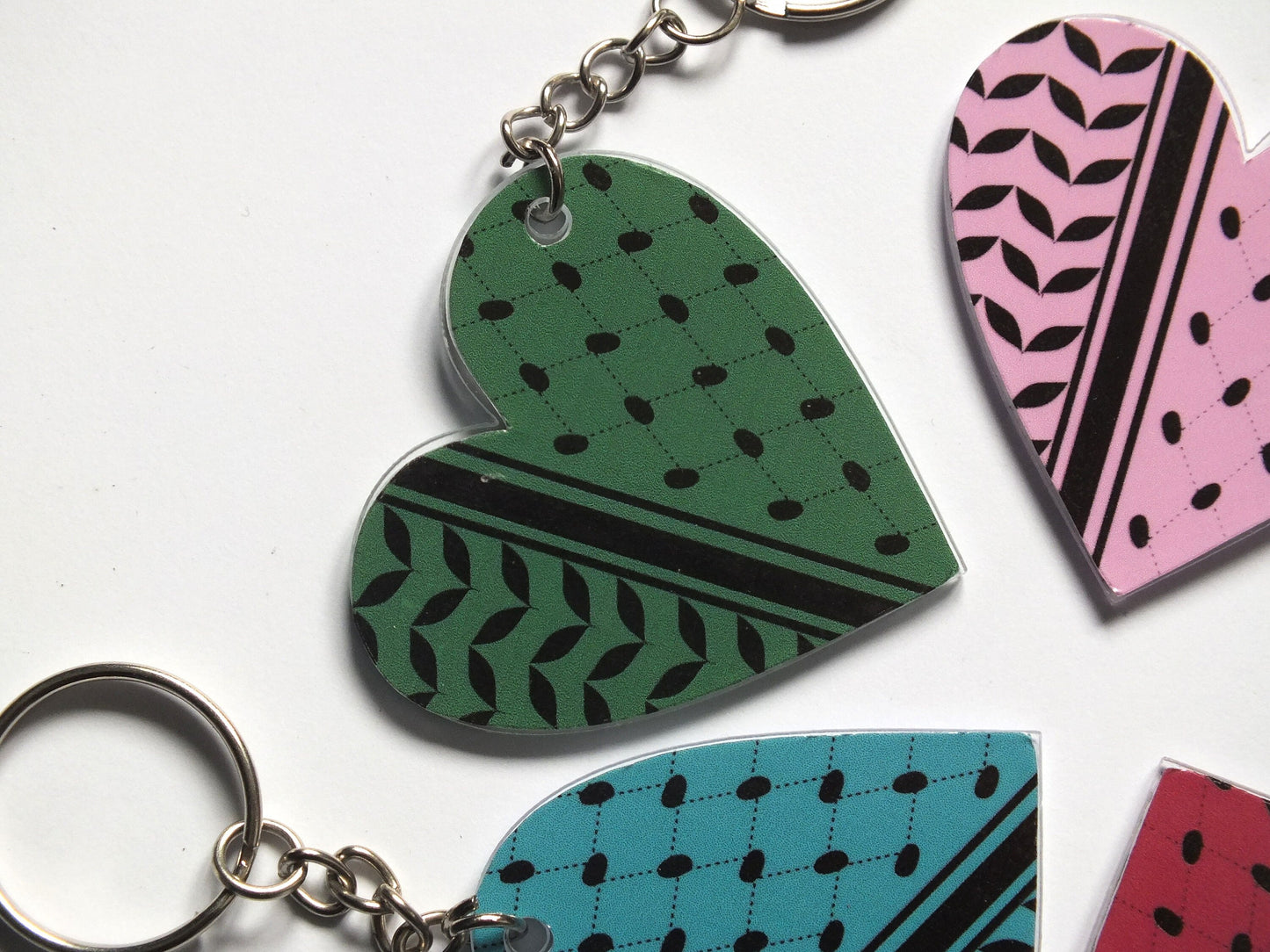 Keffiyeh Pattern Keyring - Acrylic Heart Keychain – Keffiyeh Embroidery Pattern with Watermelon Charms – Pro Palestine Gift Idea