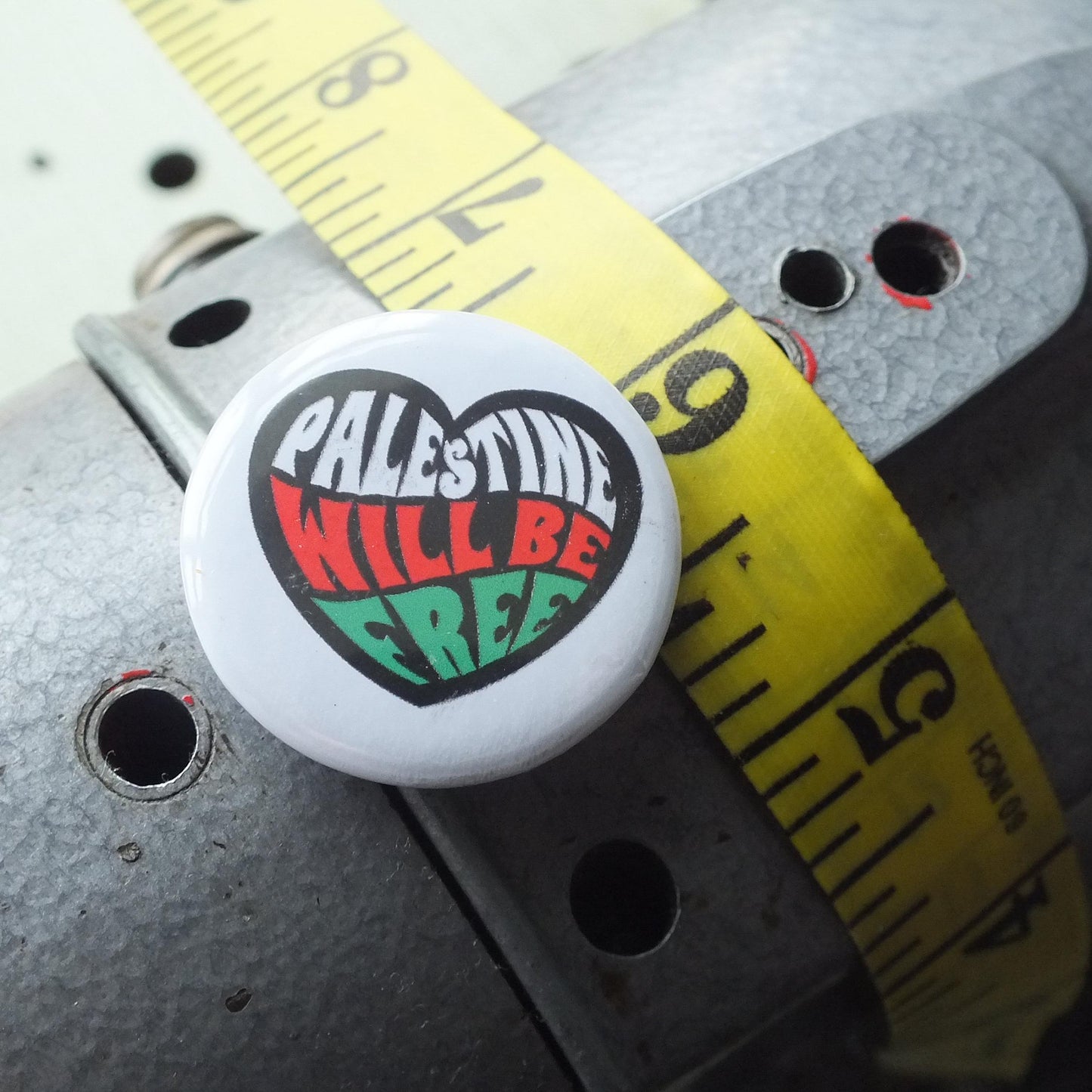 Free Palestine Button Badges - Flag of Palestine Pin for Pro Palestinian Activist - Solidarity Gift for Supporters