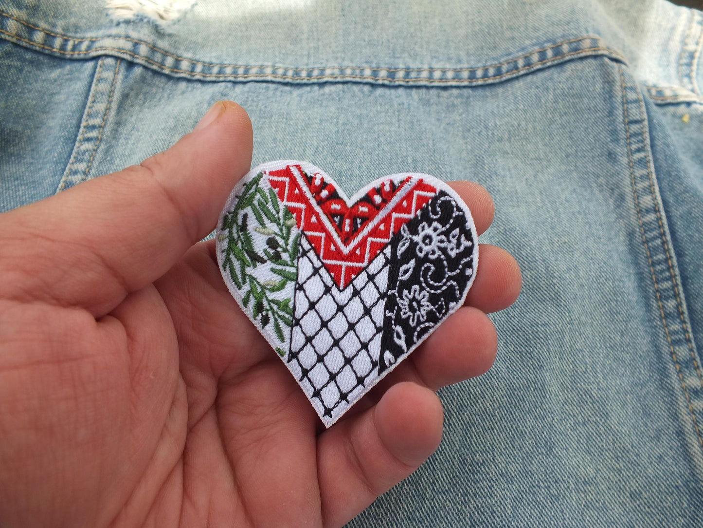 Heart Shape Heritage Patch for Gaza – Palestine Keffiyeh Symbol – Embroidered Iron-On/Velcro Patch in Solidarity for Activist Gift