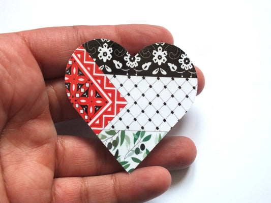 Keffiyeh Heart Palestine Sticker – Palestinian Flag Colors Vinyl Decal for Laptop, Car Bumper, Water Bottle – Glossy Free Palestine Decal