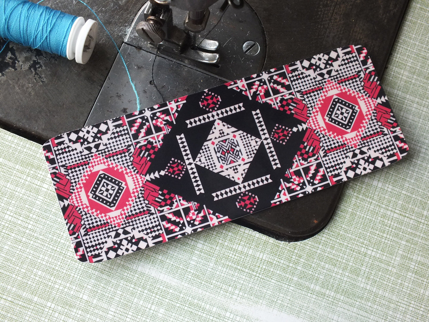 Pro Palestine Bookmarks with Tatreez Pattern - Keffiyeh & Flag Art – Handmade Gift for Palestine Supporters - Profits to Gaza Charities
