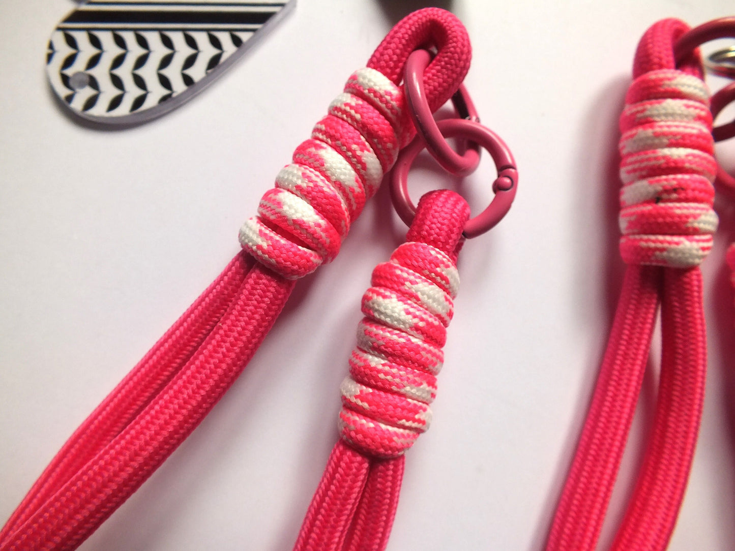 Palestine Keychain – Heart-Shaped Keffiyeh Acrylic + Watermelon Charm – Activist Gift - New Car Gift for Pro Palestinian - Pink Keyring
