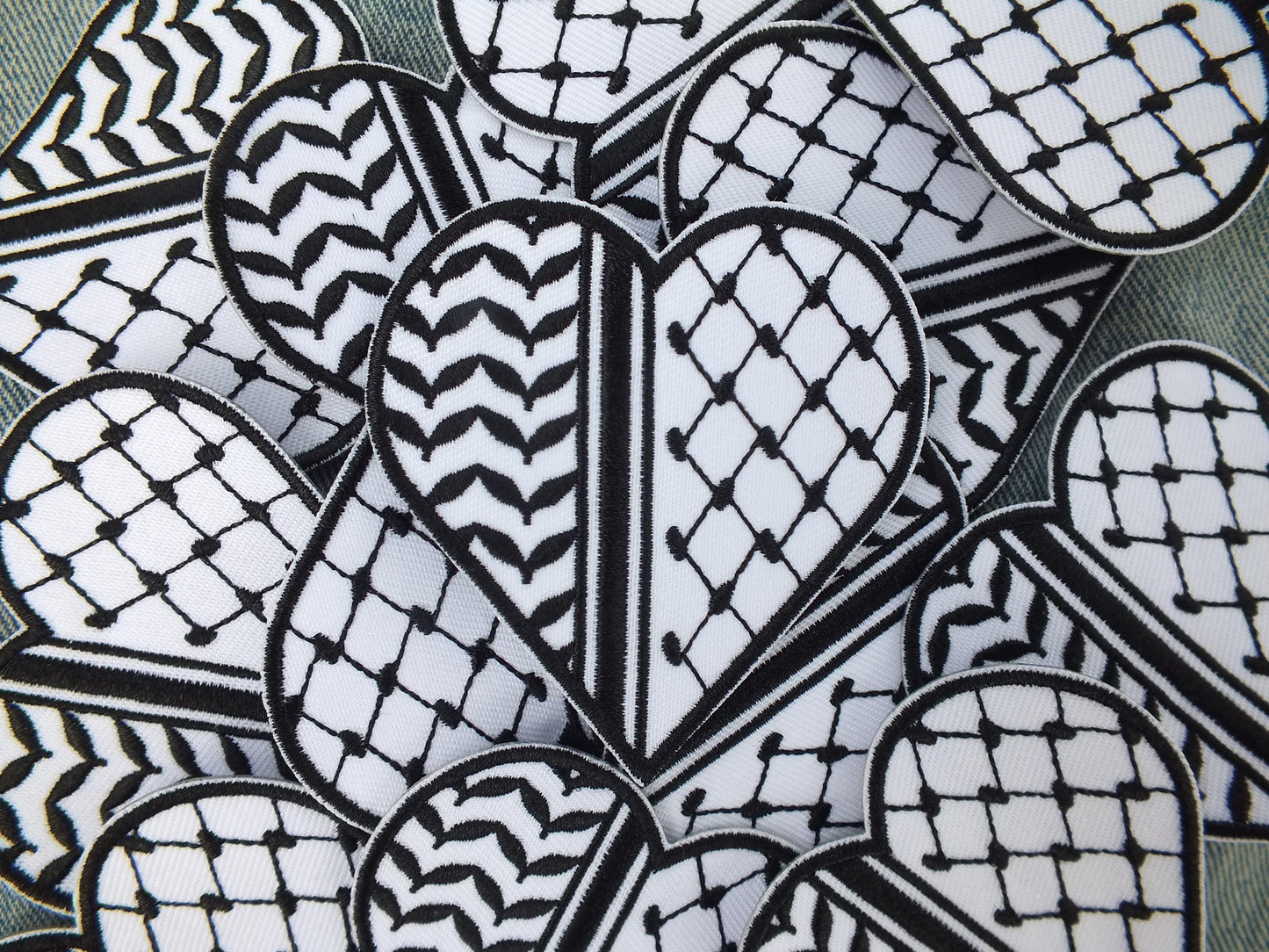 Palestine Keffiyeh Patch – Embroidered Palestinian Embroidery Pattern – Iron-On or Velcro Badge for Cultural Pride & Protest Wear