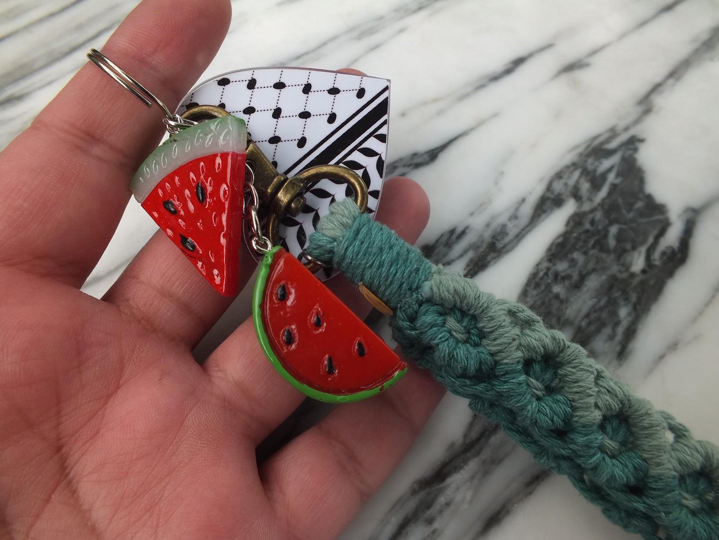 Palestine Keyring - Activist Keychain – Palestine Heart in Keffiyeh Print + Watermelon Symbol Charm - Gaza Solidarity Gift for Student