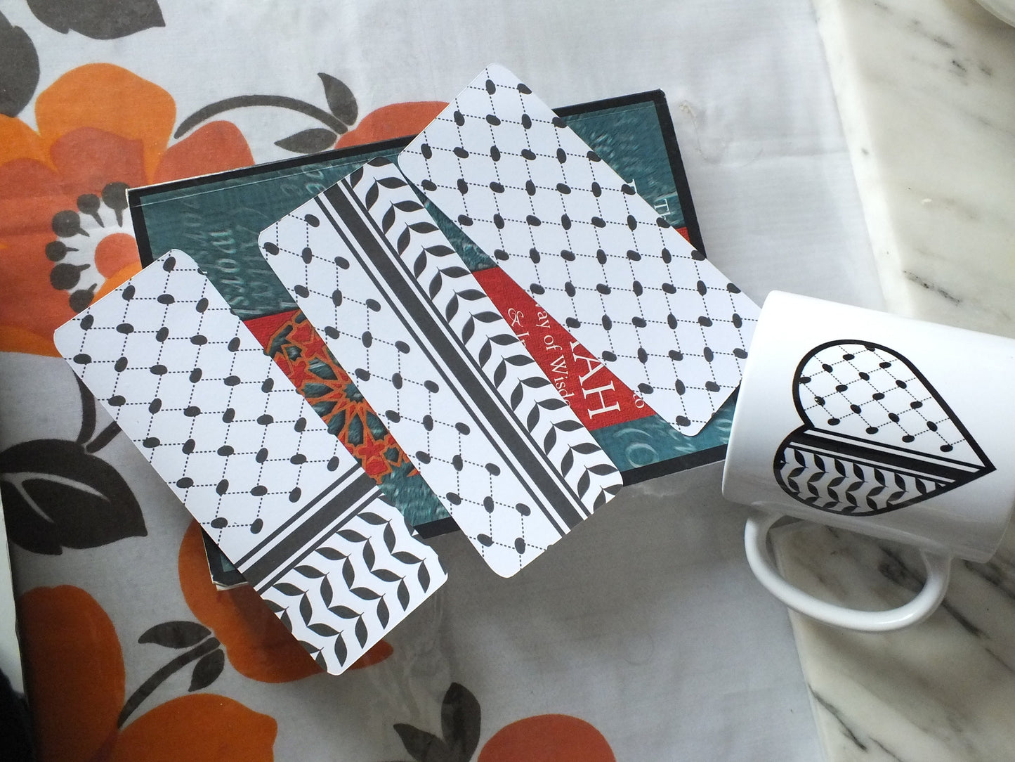 Palestine Embroidery Pattern Bookmark – Flag & Keffiyeh Pattern – Cultural Reading Gift for Supporters and Activist - Solidarity with Gaza