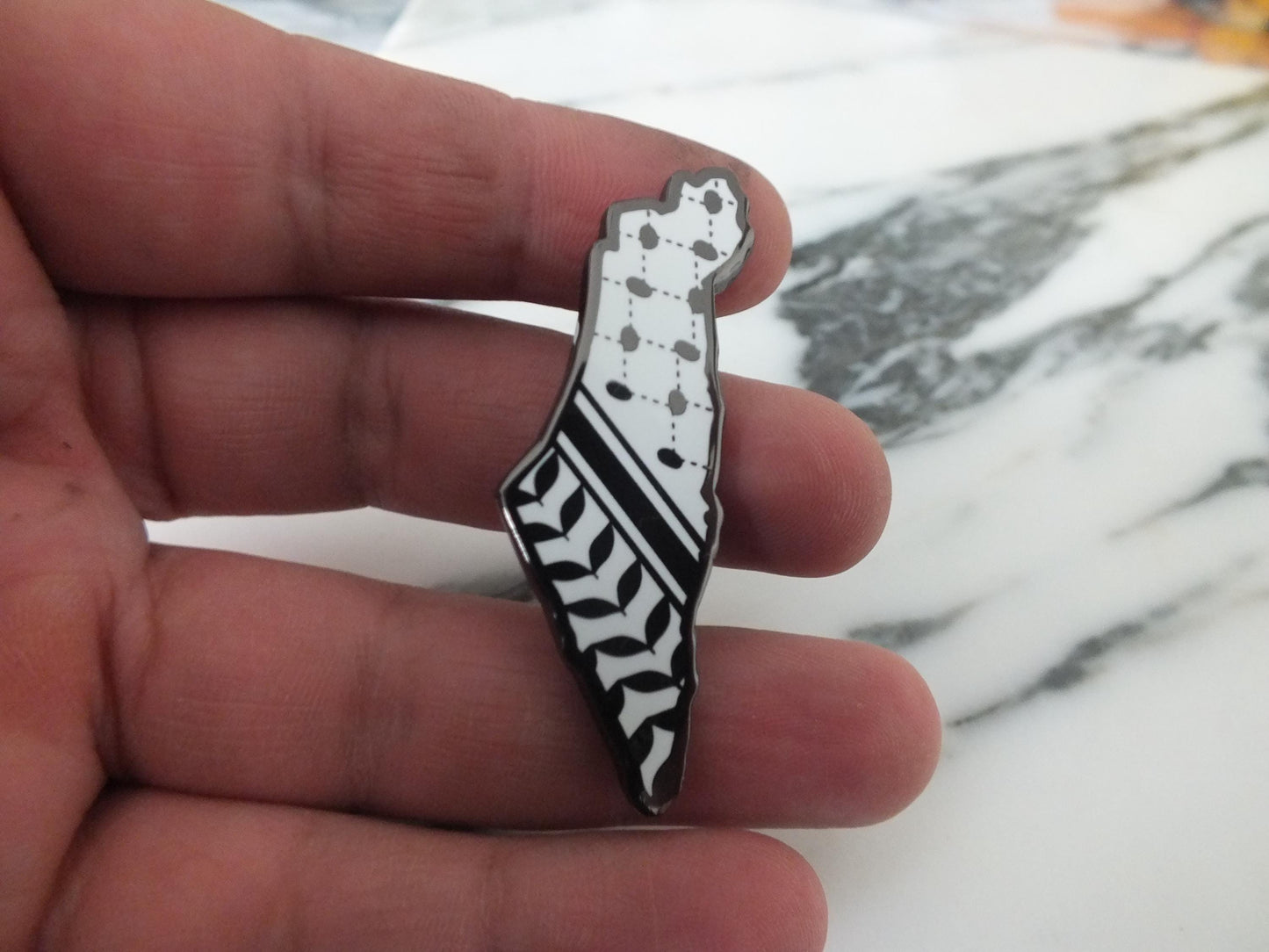 Palestine Map Enamel Pin – Glossy Keffiyeh Pattern Metal Pin - Protest Art Pin for Activists Supporters in Solidarity with Gaza