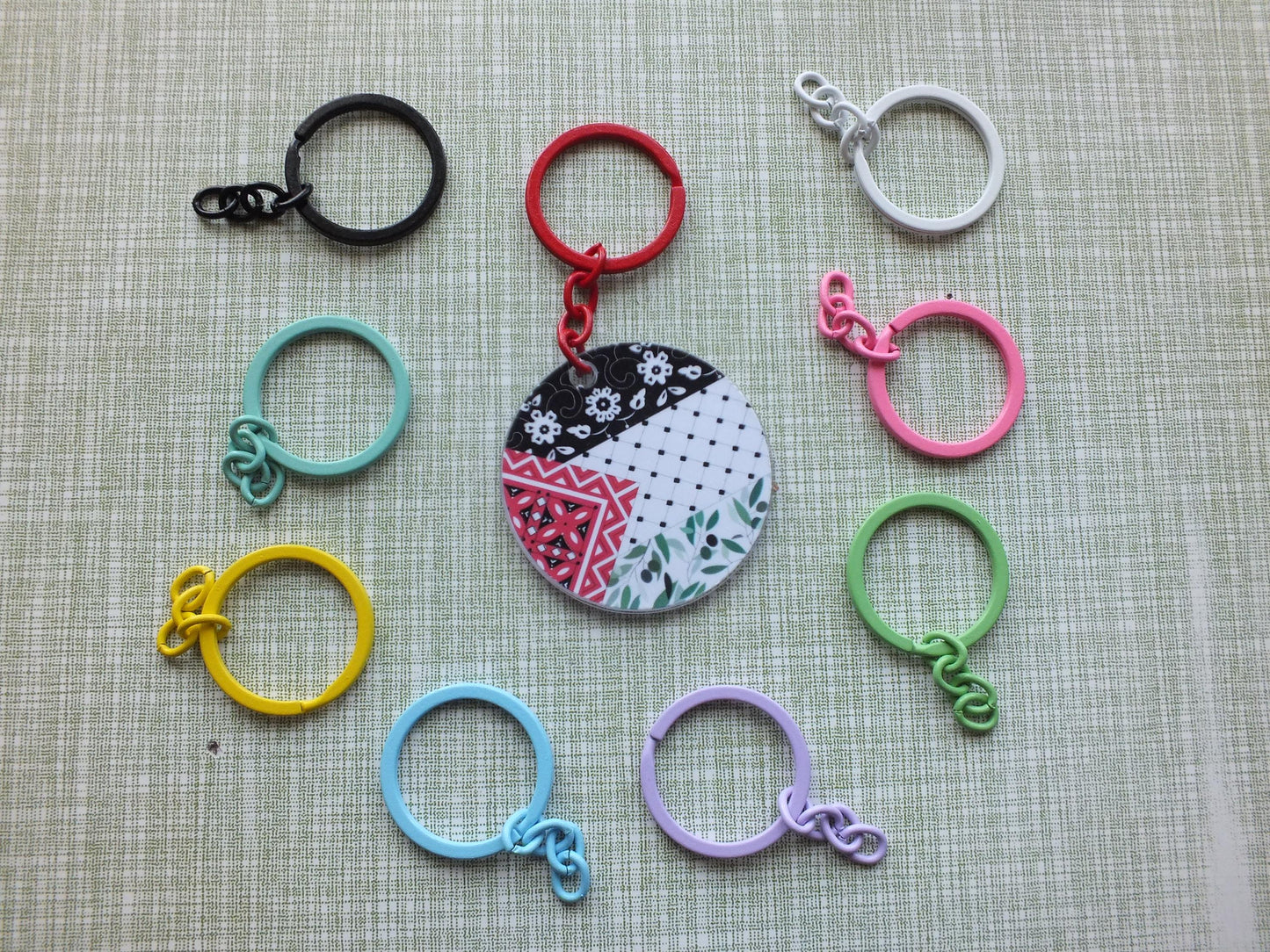 Solidarity with Gaza Keychain – Keffiyeh Heart, Watermelon Charm, Palestinian Flag Print – Palestine Symbol Gift for Activists