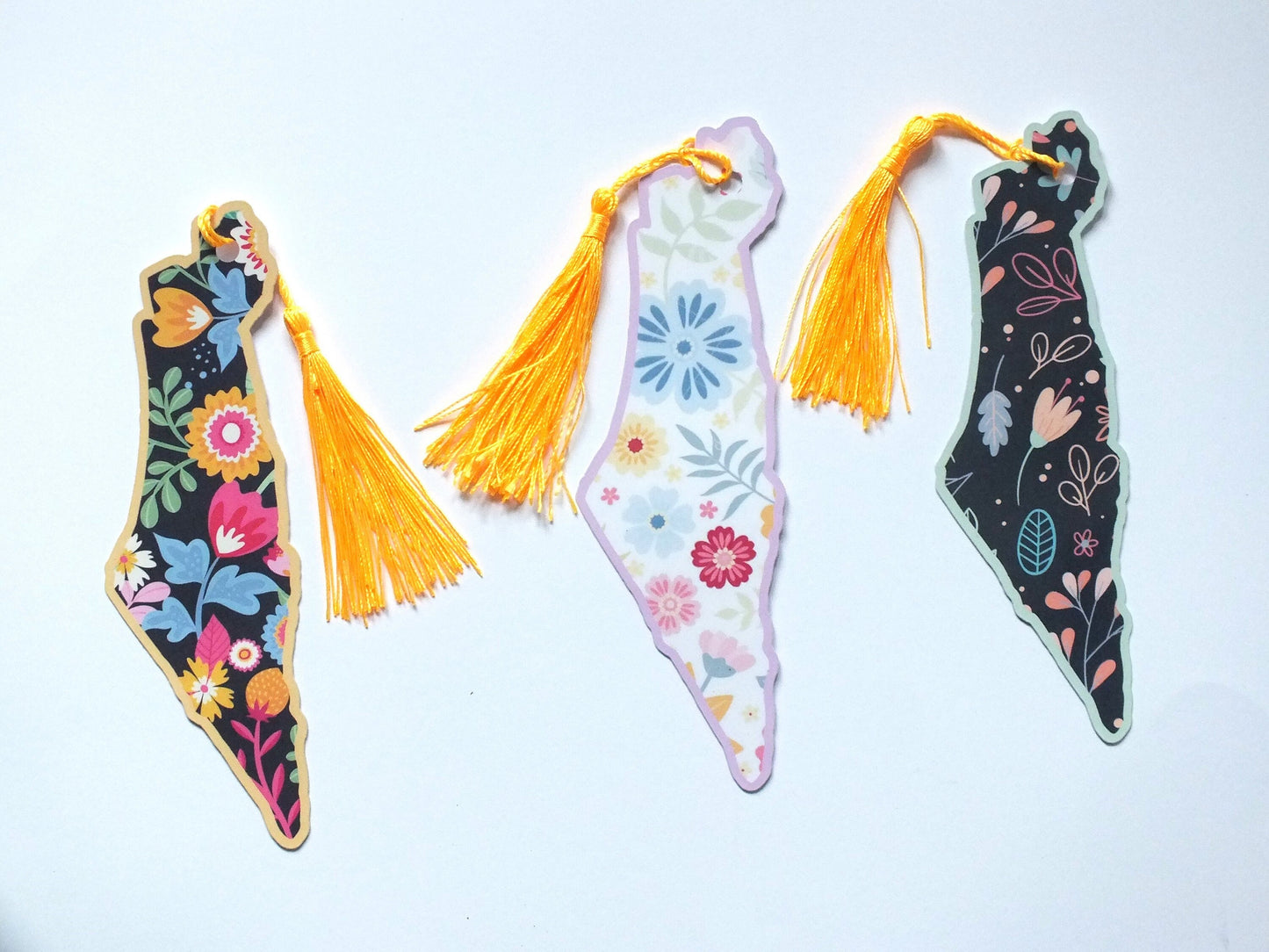 Palestine Support Bookmark – Keffiyeh Embroidery Print – Handmade Gift for Activist Readers - Pro Palestine Gift for Book Lover