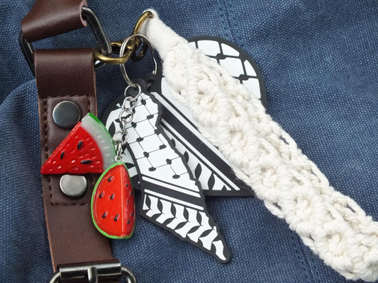 Palestine Keyring - Activist Keychain – Palestine Heart in Keffiyeh Print + Watermelon Symbol Charm - Gaza Solidarity Gift for Student