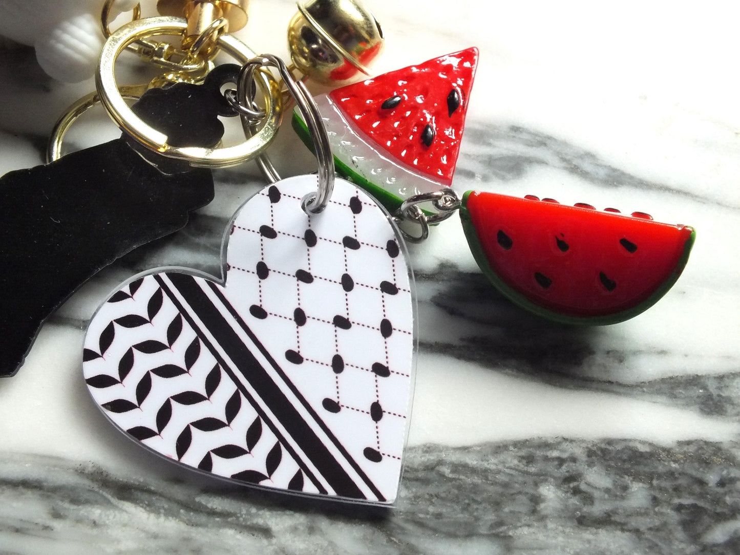 Palestinian Keyring with Love Heart Teddy Bear - Keffiyeh Pattern + Watermelon Enamel Charm – Gift for Supporter and Activists