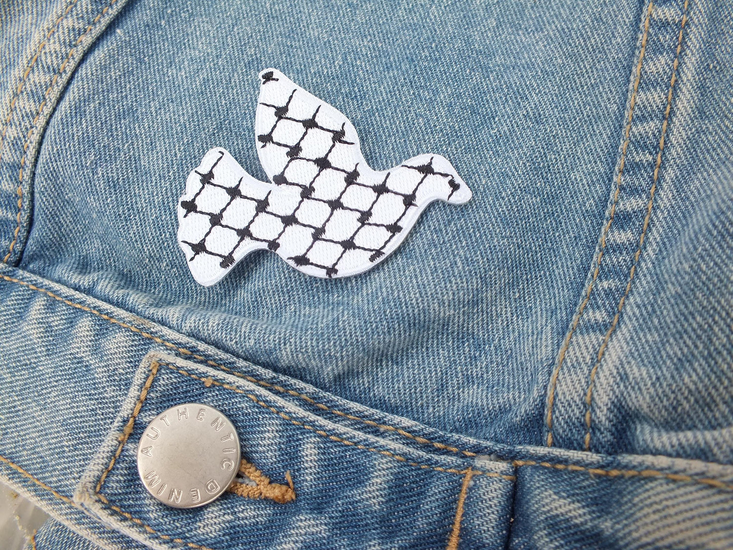 Embroidered Keffiyeh Pattern Patch – Pro Palestine Symbol – Iron-On or Velcro for Jackets & Gear - Peace Dove Patch for Gaza Activist