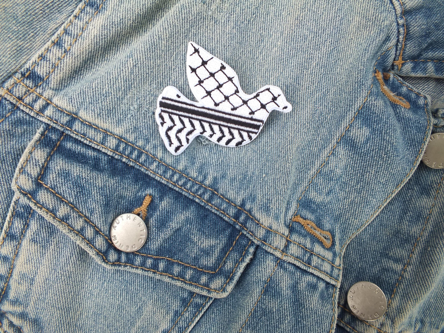 Iron-On Patch – Keffiyeh Pattern Supporting Palestine – Handmade Embroidery Statement Accessory - Pro Palestine Gift - Peace Dove Patch