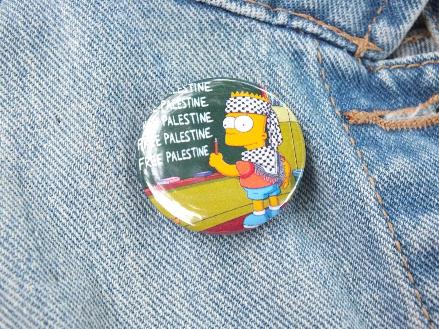 Round Metal Pin for Palestine – Badge with Keffiyeh Print - Protest & Pride Design for Palestinian Activist in Solidarity with Gaza