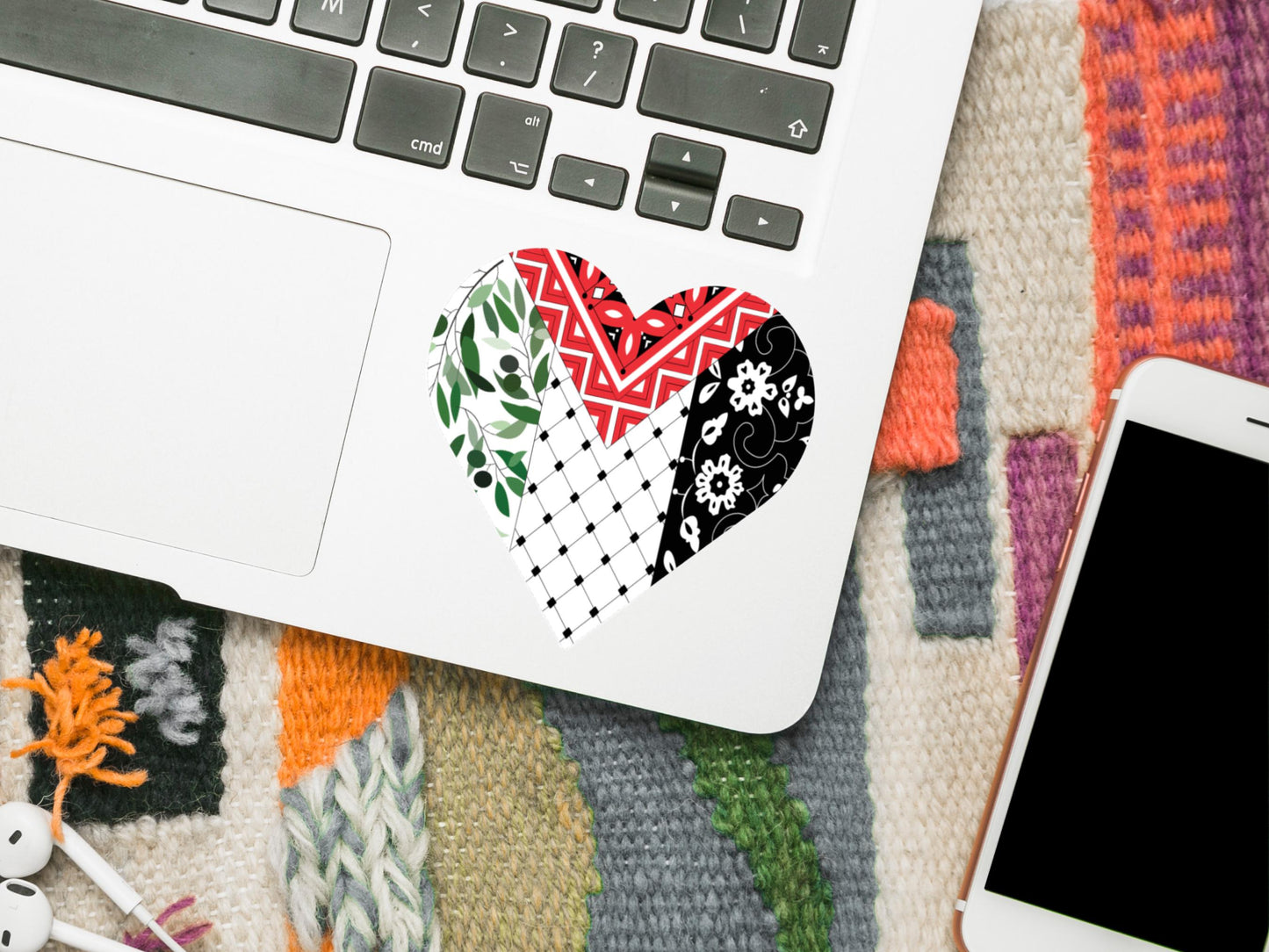 Palestinian Keffiyeh Sticker – Vinyl Resistance Art for Laptop, Water Bottle, Car Windscreen – Symbol of Solidarity with Profits to Gaza