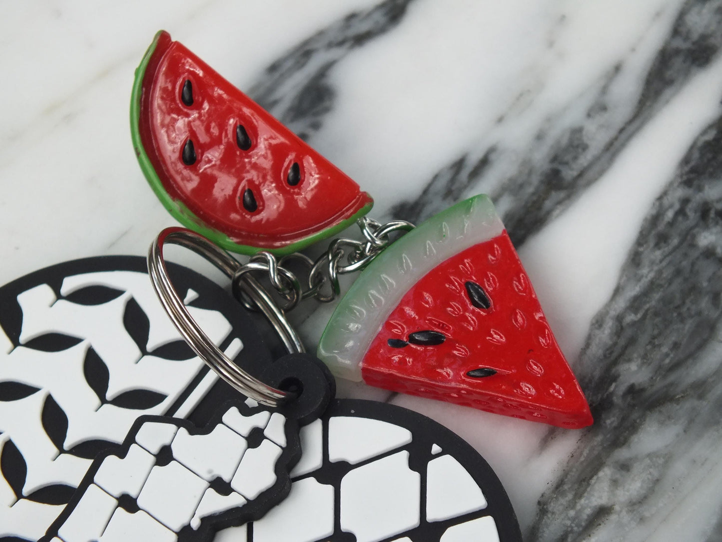 Keffiyeh Print Keyring - Heart & Watermelon Keychain – Palestine Support Gift with Keffiyeh Art - Solidarity with Gaza Gift for Activists