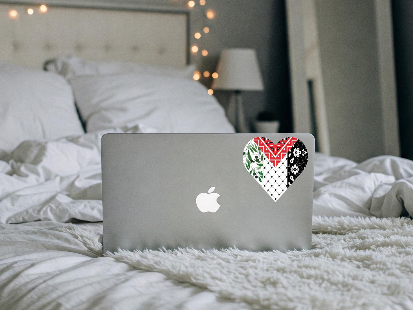 Palestinian Keffiyeh Sticker – Vinyl Resistance Art for Laptop, Water Bottle, Car Windscreen – Symbol of Solidarity with Profits to Gaza
