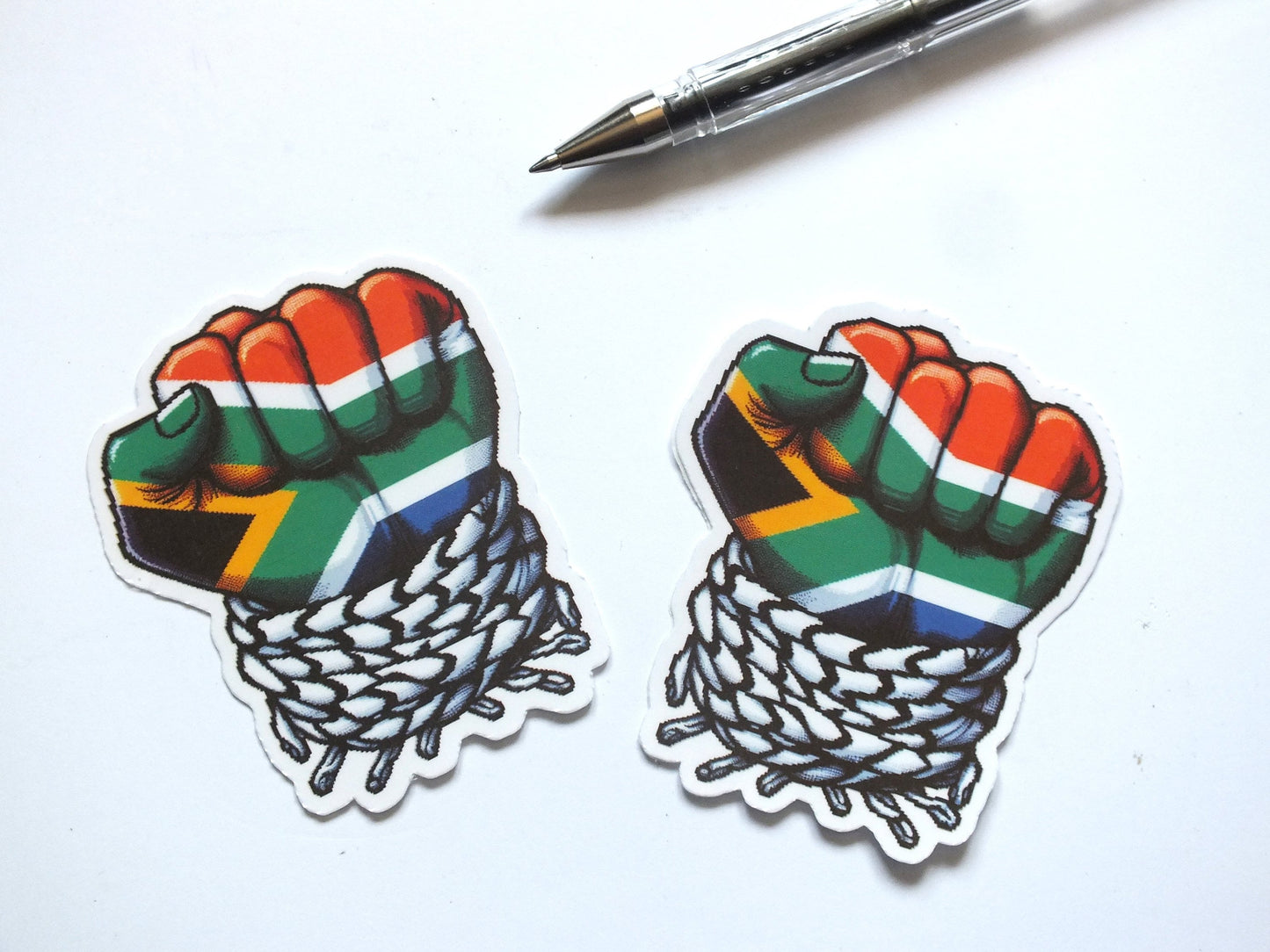 Black and White Keffiyeh Vinyl Sticker – Pro Palestine Subtle Protest Symbol Decal for Laptop, iPad, Car Windscreen - Proceeds to Gaza